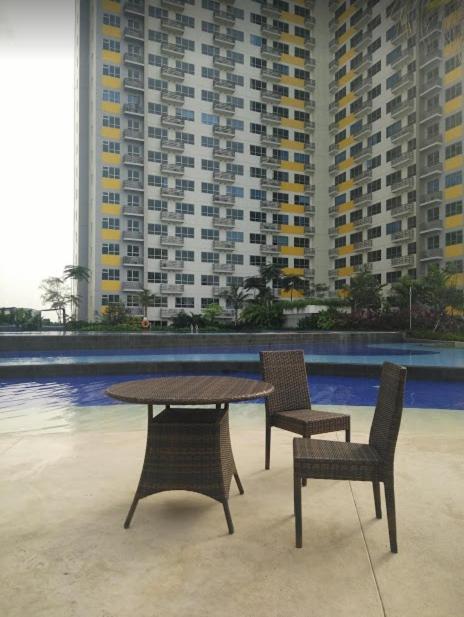 Apartemen Springlake Summarecon Bekasi-By Bu Johan Экстерьер фото